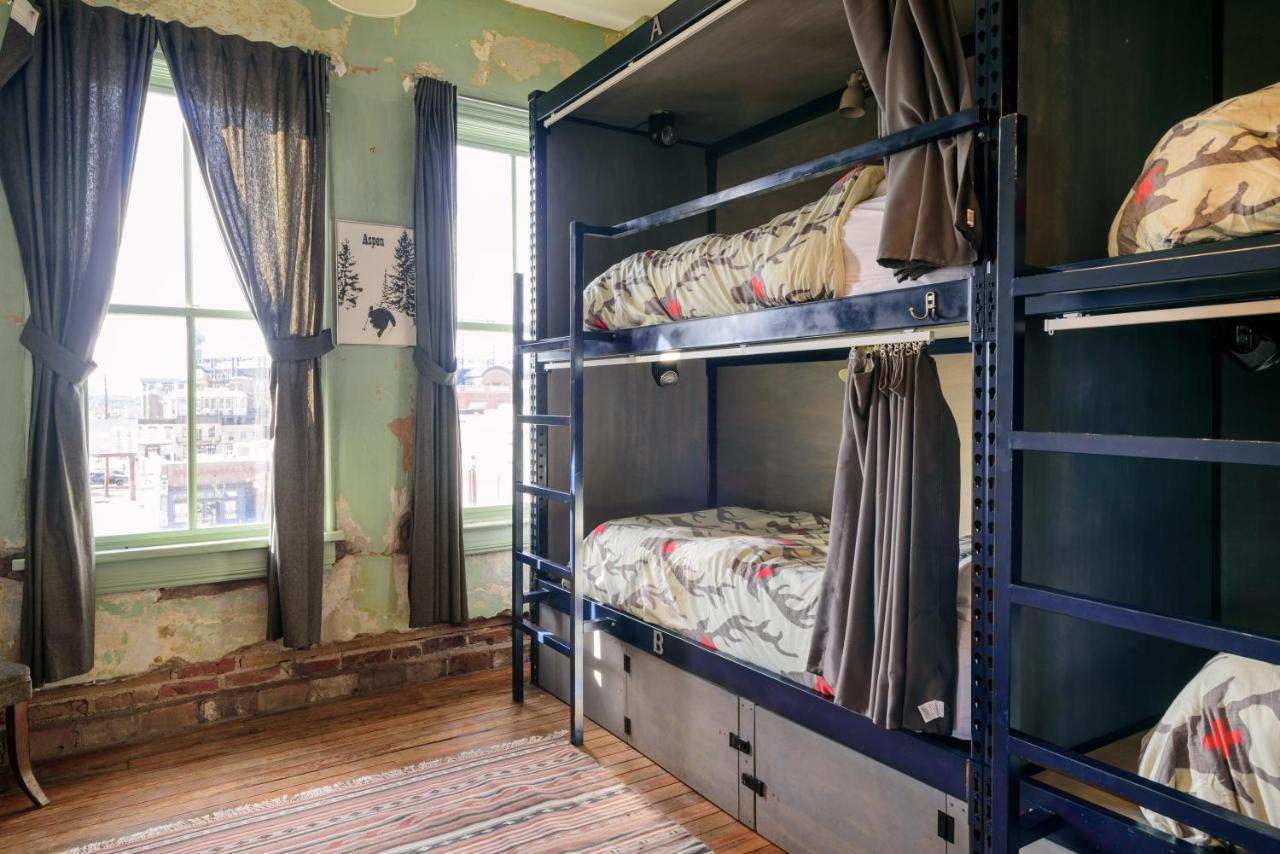 Hostal Fish